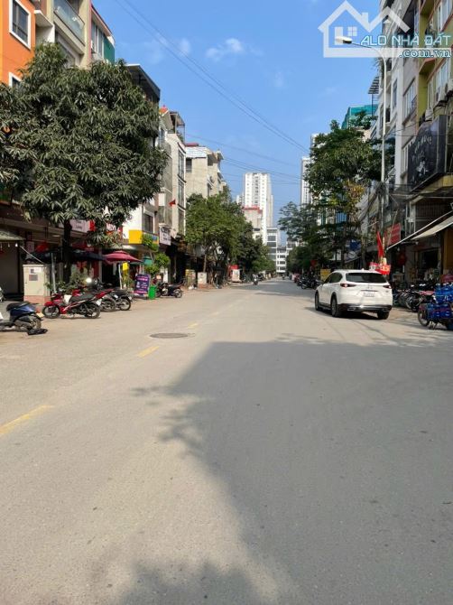Phân lô TĐC Phú Diễn - 70m - mt 4,1 - vỉa hè mênh mông  kinh doanh tốt - 2