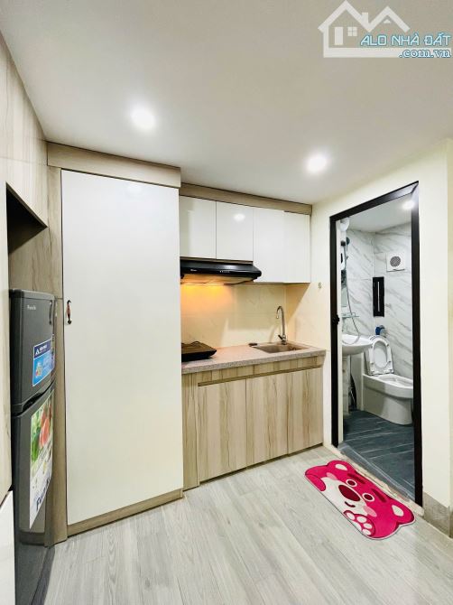BÁN TOÀ CCMN,  LÔ GÓC , XUÂN THUỶ , CẦU GIẤY, 80M², 6 TẦNG, 20 Phòng , DT 130tr/tháng - 2