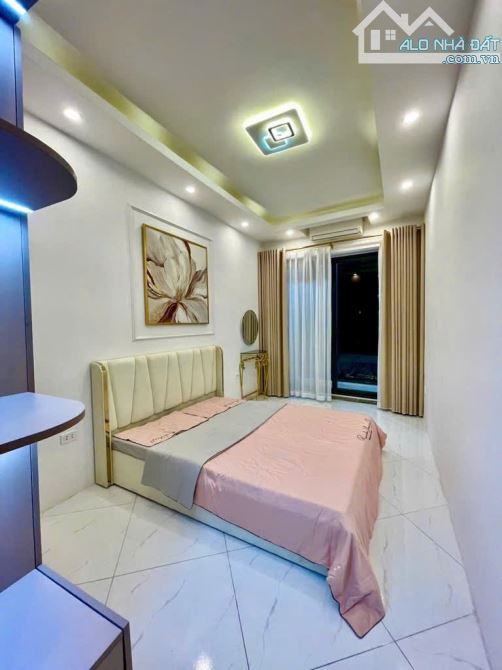 Bán nhà riêng Phố Minh Khai, Gần Bạch Mai - 27m2 x 5 Tầng 3 ngủ, ngõ thoáng rộng, sổ vuông - 2