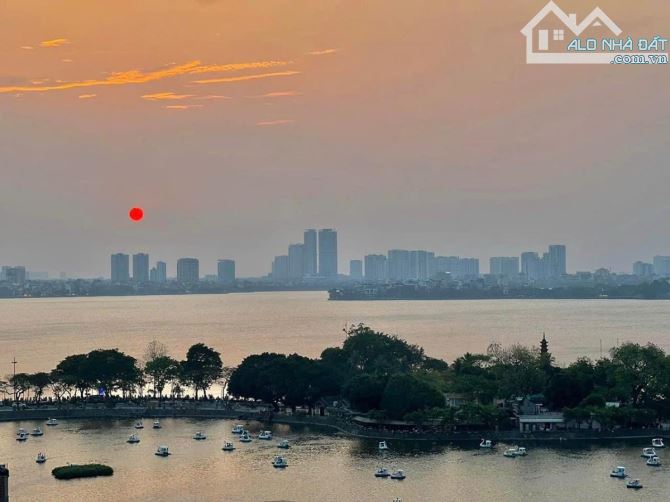 BUILDING MẶT PHỐ 15 TẦNG view trọn Hồ Tây 220m2 GIỜ KO XÂY NỔI 12 TẦNG ĐÂU Ạ - 2