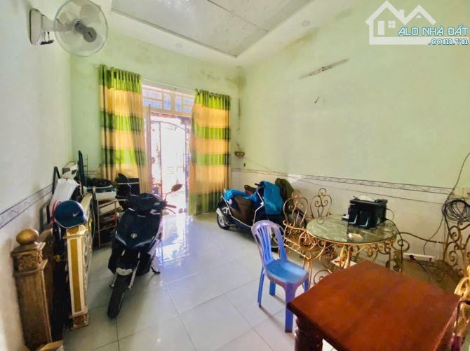 Bán Đất ngay cầu vượt ngã tư ga, hẻm xe hơi. Thạnh lộc . Quận 12 - 2