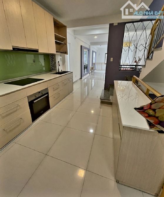 Mặt tiền Nguyễn Văn Luông CXPLD chợ Hồ Trọng Quý 64m2, 4 tầng mới tinh vào ở ngay chỉ 11t. - 2
