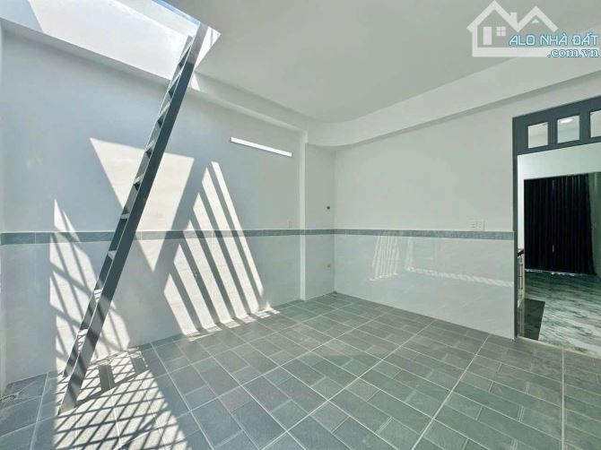 Bán nhà Mã lò đoạn Tỉnh Lộ 10 60m2 Nhà mới 100% Dân Trí Cao 6 Tỷx - 2