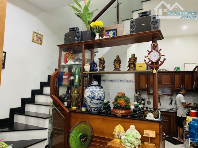 BÁN NHÀ 1 TRỆT 1 LẦU 77M2 GÓC 2MT GẦN TRƯỜNG CHÍNH TRỊ CHỈ 3.7 TỶ - 2