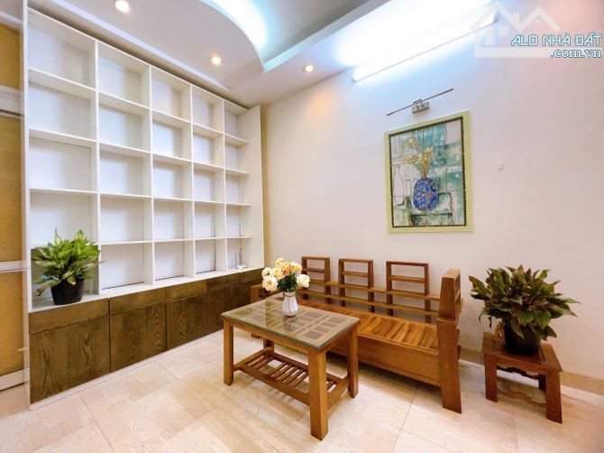 Cho Thuê CCMN Mặt Phố Khâm Thiên Đống Đa 30m2 1K1N Cửa Sổ Full Nội Thất Ô Tô Đỗ Thang Bộ - 2