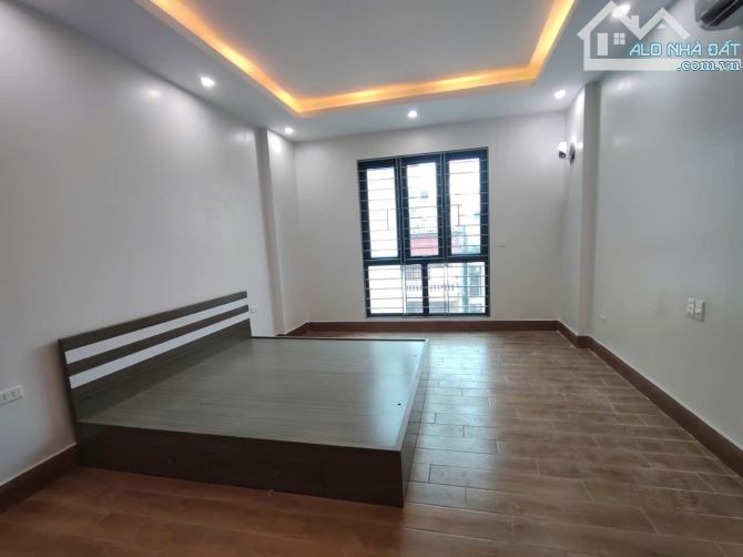 HIẾM ! MẢNH ĐẤT VÀNG MẶT PHỐ MINH KHAI 55M2, 4 TẦNG MT 4.2M, VỈA HÈ Ô TÔ TRÁNH, KINH DOANH - 2