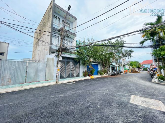 BÁN ĐẤT - GẦN CẦU LONG KIỂN - 90M2 - HẺM XE TĂNG - MẶT TIỀN HẺM 1 SẸC - 2