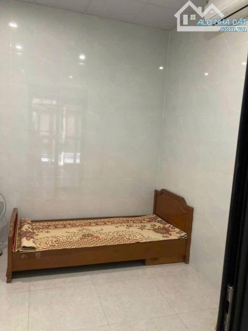 CHO THUÊ NHÀ MẶT PHỐ ĐỨC GIANG LONG 70M, 8 TRIỆU,2 TẦNG , 3PN, FULL NT, Ô TÔ, KINH DOANH - 2