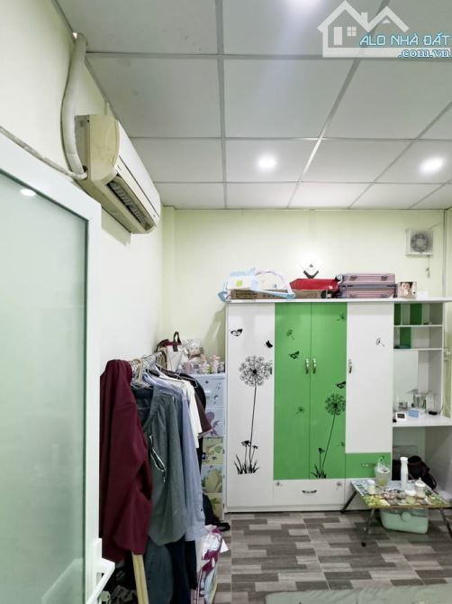 1/ ĐẤT THÁNH - P6 - TÂN BÌNH - DTSD 67M2 - 2 TẦNG BTCT - 5.X TỶ - 2