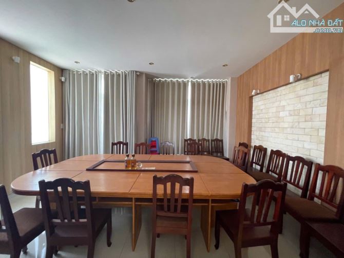 Bán nhà MTKD Huỳnh Thúc Kháng, Phước Tiến , ngang 9m giá rẻ - 2