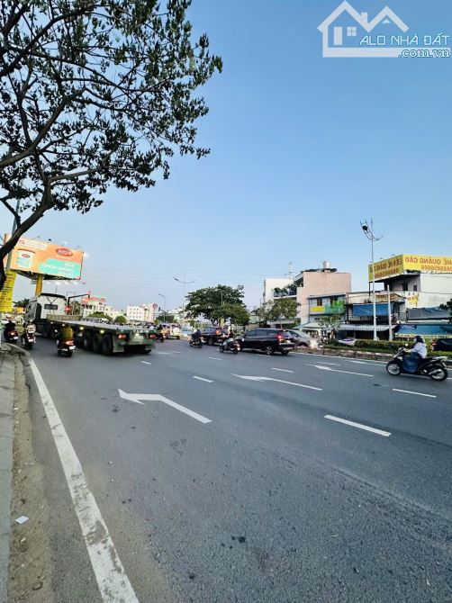 Nhà 2 mặt tiền Nguyên Văn Linh, 88m2, chỉ 15 tỷ - 2