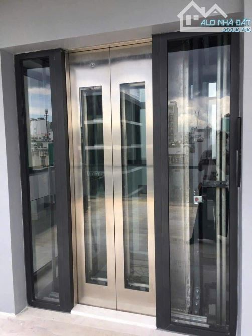 Cần tiền bán GẤP-SIÊU VỊ TRÍ MT Võ Thị Sáu, Quận 1, DT 5x16m, 4 tầng, HĐT 100tr/ th 28 tỷ - 2