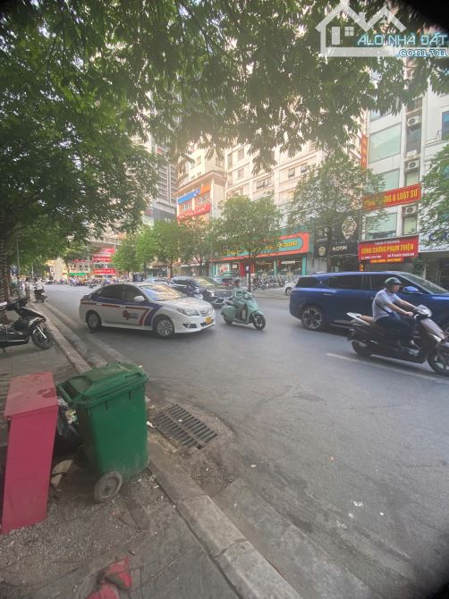 ❤️CHO THUÊ Tòa Nhà Khúc Thừa Dụ, DT 150m, 8 tầng, MT 10m, THÔNG SÀN, Ô TÔ , 280Tr/Tháng - 2