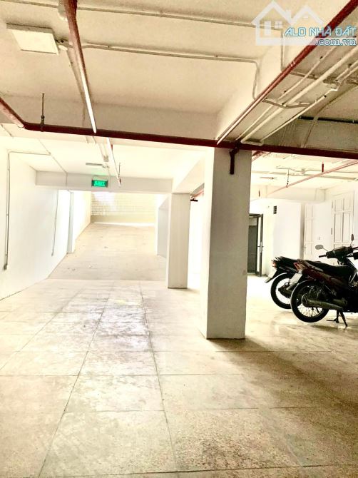 Bán nhà mặt phố Trần Nhân Tông, 140m2, 10 tầng 2 hầm, mặt tiền 7.2m, 159 tỷ, vỉa hè rộng - 2