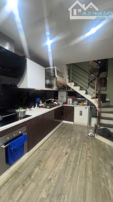 BÁN NHÀ BỜ SÔNG SÉT 61M2 – GIÁ ĐÃ GIẢM CHỈ 25 TỶ – 2 CĂN THÔNG SÀN - Ô TÔ TRÁNH - 3