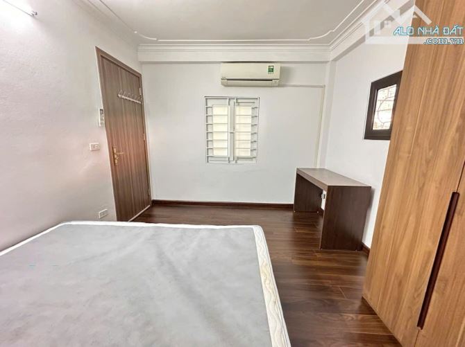 NGUYỄN TRÃI - NHÀ LÔ GÓC 5 TẦNG - THOÁNG SÁNG TỰ NHIÊN - HÀNG XÓM ROYAL CITY😱 - 3