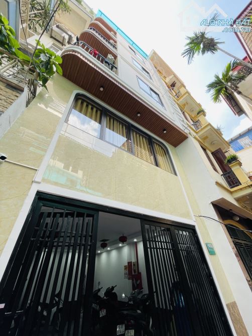 TÒA CCMN ĐÀO TẤN 100M2 8 TẦNG – CHO THUÊ 1.5 TỶ/NĂM – THANG MÁY – 2X TỶ - 3