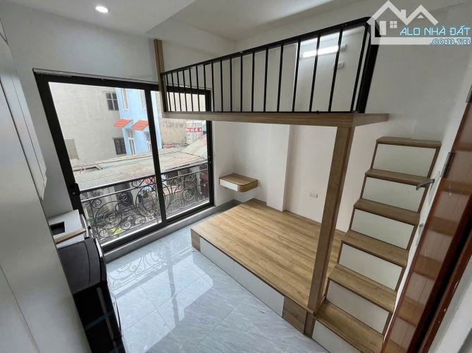 Tòa CHDV 125 Nguyễn Ngọc Vũ 23 phòng, DT 120 triệu/th, 20m ra ô tô, gần phố, 2 thoáng, 98m - 3