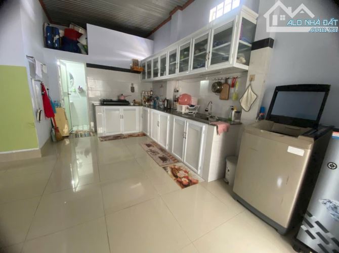 Cần bán nhà cấp 4 thuộc P.Phước Nguyên - Giá bán: 3,8 tỷ; DT: 96m2 tại Bà Rịa Vũng Tàu - 3