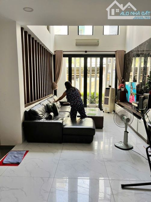 Cần bán nhà ngay MT Nguyễn Cư Trinh, Quận 1 (6x18m 5 tầng HĐT 90tr), giá 21 tỷ - 3