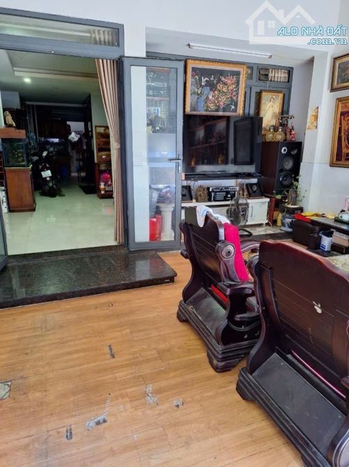NHÀ 5 tầng Đường Hà Huy Giáp / P. Thạnh Lộc, Quận.12 dt 83 (5mx17m) có THANG MÁY 💵8,5tỷ - 3
