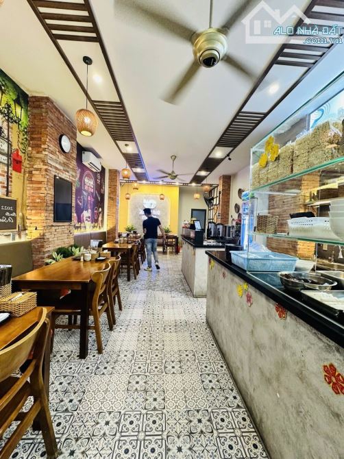 Nhà 2 mặt tiền Nguyên Văn Linh, 88m2, chỉ 15 tỷ - 3