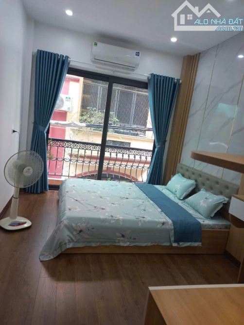 Bán Nhà Ngã Tư Sở - Oto - Kinh Doanh - 40m, 4 Tầng - Full Nội Thất. Chỉ 12.5 Tỷ. - 3
