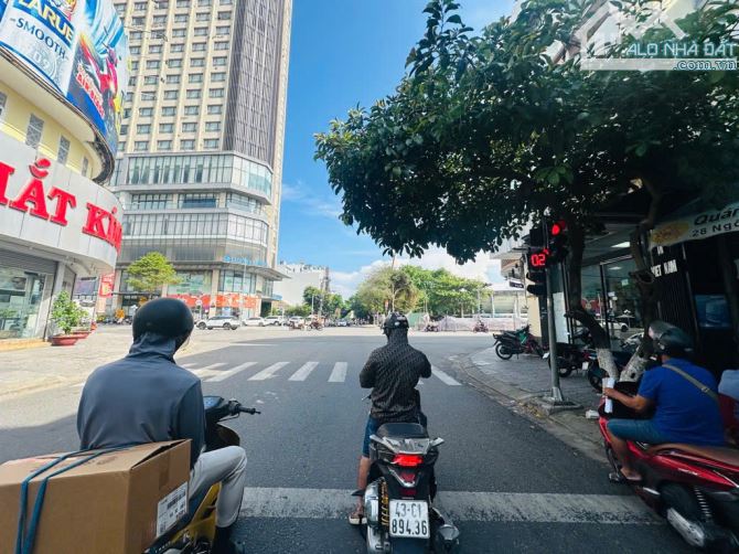 NHÀ 4 TẦNG- MẶT TIỀN KỀ LÔ GÓC NGÃ 4 LÊ DUẨN+NGÔ GIA TỰ- KD SẦM UẤT- NGANG 6,2M- CHỈ 11 TỶ - 4