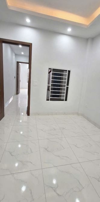 NHÀ DÂN XÂY 5 tầng , OTO GẦN , sát chợ , trường học các cấp , KDT HINODE KIM CHUNG . - 4
