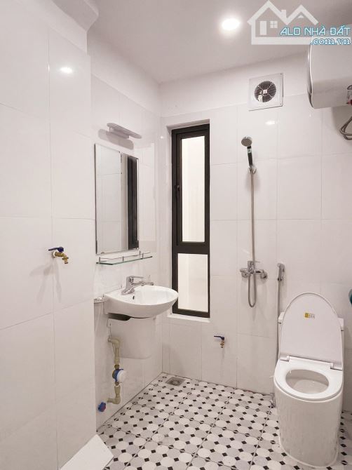 HIẾM CÓ -TÒA CHDV VĂN QUÁN 90M2 MT 6M 7 TẦNG THANG MÁY 25PKK GIÁ 16.8 TỶ - 4