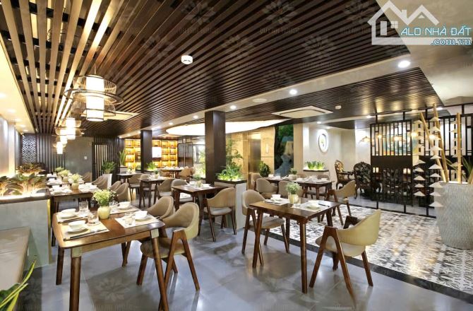 Bán gấp tòa nhà kế Vạn Hạnh Mall Quận 10 DT 10,5m x 21m 1 hầm 7 lầu cho thuê 200tr, 72 tỷ - 4