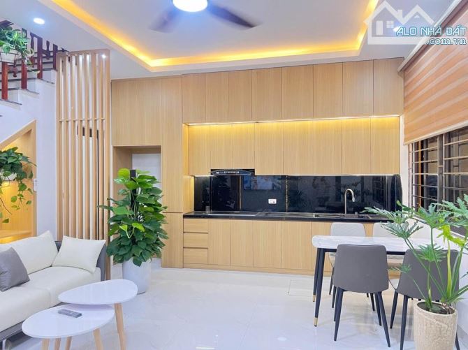 NHÀ DÂN XÂY 3 TẦNG, 40M, Ô TÔ TRÁNH CÁCH NHÀ 10M, NHỈN H 5 TỶ GẦN KĐT AN KHÁNH, HOÀI ĐỨC - 4