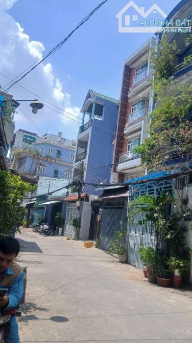 4x14m Sân để xe💥Nhà thuê Hẻm xe hơi💥Phan Huy Ích Gò Vấp 4PN💥 giá 11 triệu - 4