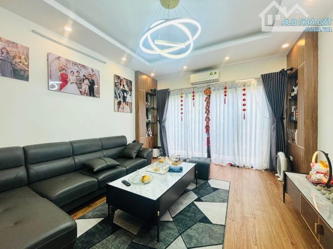 Bán nhà Nguyễn Văn Huyên - Trung tâm Cầu Giấy, Bãi xe đầu ngõ - 4
