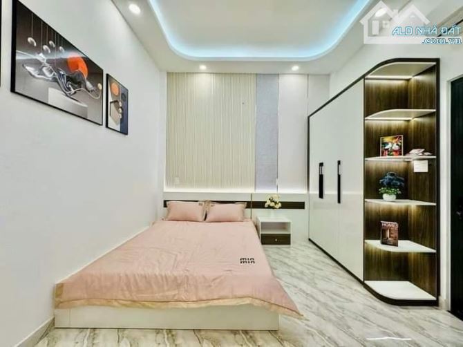 VINCOME QUANG TRUNG P10 , HẺM 1 trục , 4,2X12 TẶNG NỘI THẤT CHỈ 5TỶ550 - 4