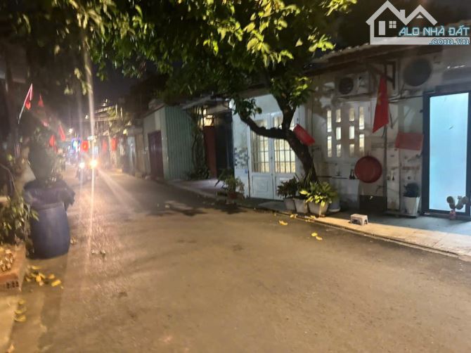 ÔNG VUA PHÂN KHÚC GIÁ RẺ - NHÀ HXH 3 TẦNG - NGAY TRƯỜNG TRẦN QUANG KHẢI - CHỈ 2 TỶ LẺ - 4