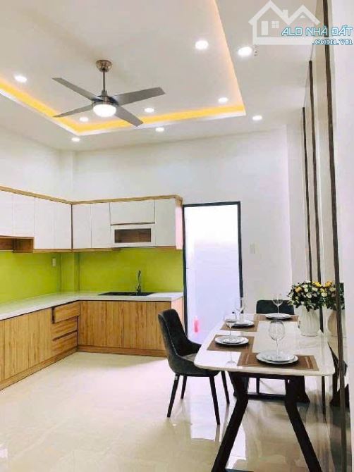 🔥 Nhà 5 tầng , đường Thạnh Lộc 44 / P. Thạnh Lộc, Quận.12 dt 60m2 (4mx15m) - 4