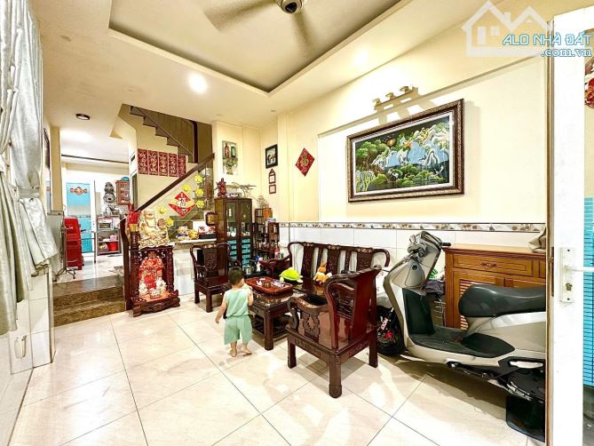 Bán nhà quận 6, Tân Hoà Đông, 38m2, nhà 4tầng, 3,5*11m, sô hồng riêng, gia 5,9tỷg - 4