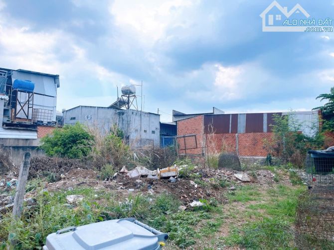 D178 —Bán lô đất  góc 2 mặt tiền Xã Tây Hoà Trảng Bom . Đồng Nai ••• Diện tích 10x20 giá 2 - 5