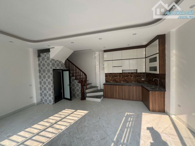 Hoài Đức - Cách đại lộ 5p. Ô tô cách 15m. Đi TT Hà Nội 30p. S 42m2 - 3PN. Nhỉnh 3 tỷ - 5