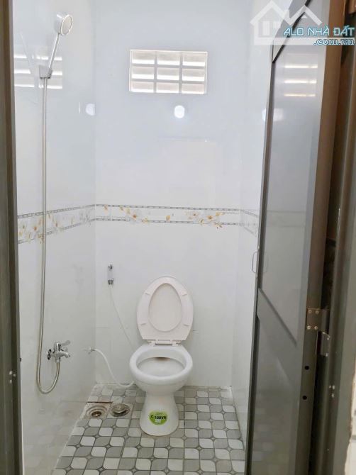 Chủ gửi bán dãy trọ 121m2 gồm 6 phòng đang cho thuê 10tr 1 tháng - 5