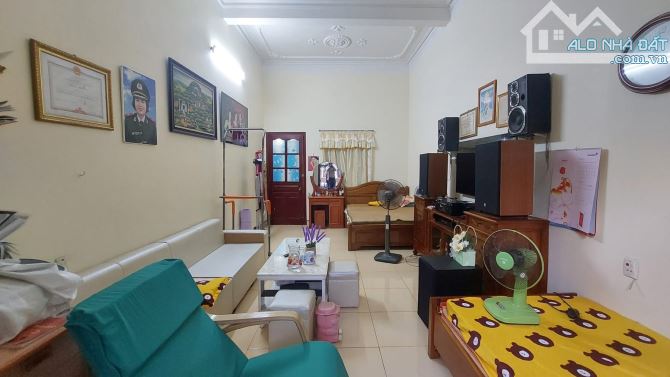 Bán Nhà Mặt Chợ Đôn, Lê Chân . Giá 7 tỷ , 3,5 tầng , 60m. - 5