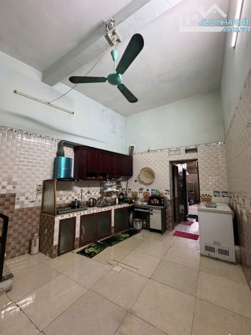 🏡 Bán Đất  Mặt Đường Mê Linh, Sẵn nhà 3 Tầng Cũ, Vị Trí Đắc Địa! - 5