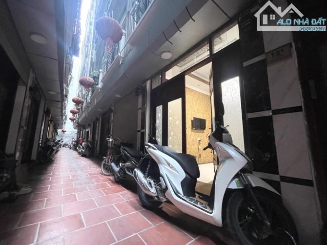 Bán Nhà Cổ Nhuế 32m2 - 6 tầng 4 ngủ - gần Ô Tô chỉ hơn 5 tỷ - 5