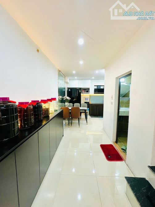 Phố Vĩnh Hưng, gần oto đỗ, gần chợ và các trường học, ngõ to rộng, DT 37m2, giá 2.95 tỷ - 5