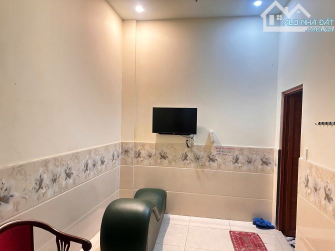 BÁN TOÀ KHÁCH SẠN 19P, MT ĐƯỜNG ,P PHƯỚC LONG B, TP.THỦ ĐỨC - 6.1x26m- giá chào: 24.7 tỷ - 5