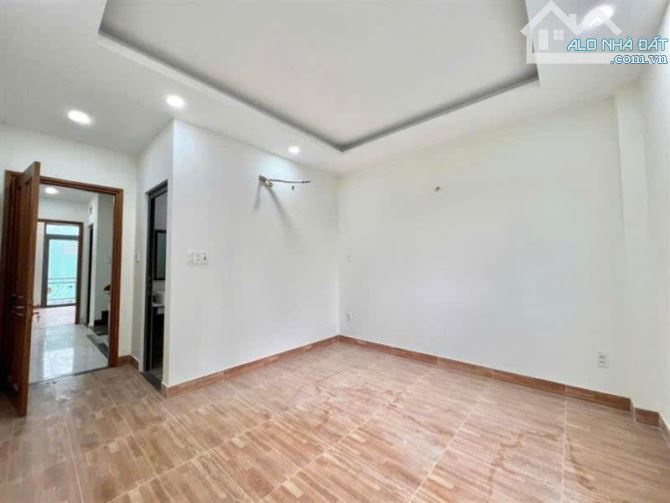 NHÀ 4 tầng Đường HÀ HUY GIÁP / P. Thạnh Lộc, Quận.12 dt 63m2 (4mx16m) Hẻm 12m  💵 5,6tỷ. - 5