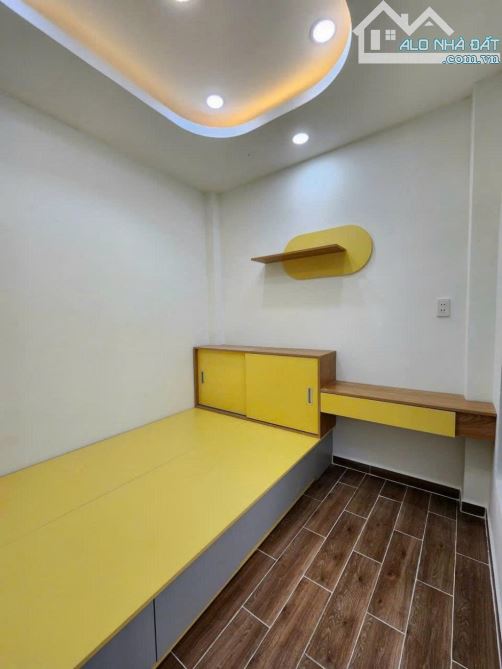 Nhà 3 tầng đường TRUNG MỸ TÂY 9, phường TRUNG MỸ TÂY, Q12, dt 43,2m2 (3,2mx13,5m), 4,5Tỷ - 5
