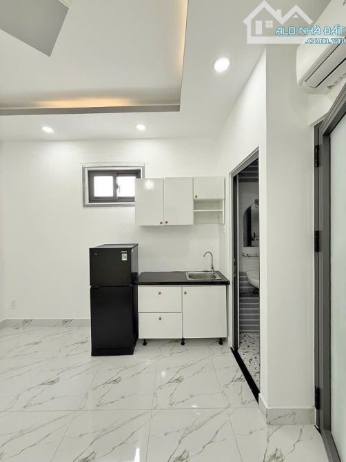 CHDV 8 phòng Q.3 - HXH Nam Kỳ Khởi Nghĩa - 70m2 - 5 tầng - 13.8 tỷ - dòng tiền 60tr/tháng - 5