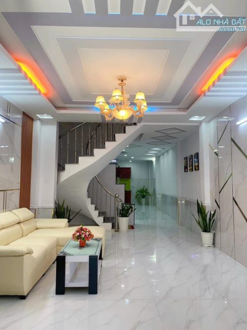 HOT Bán nhà hẻm ô tô ngay Vườn Lài, Q12. Giá: 1.9 tỷ/ 60m2, sổ hồng riêng, hẻm ô tô 8m - 6